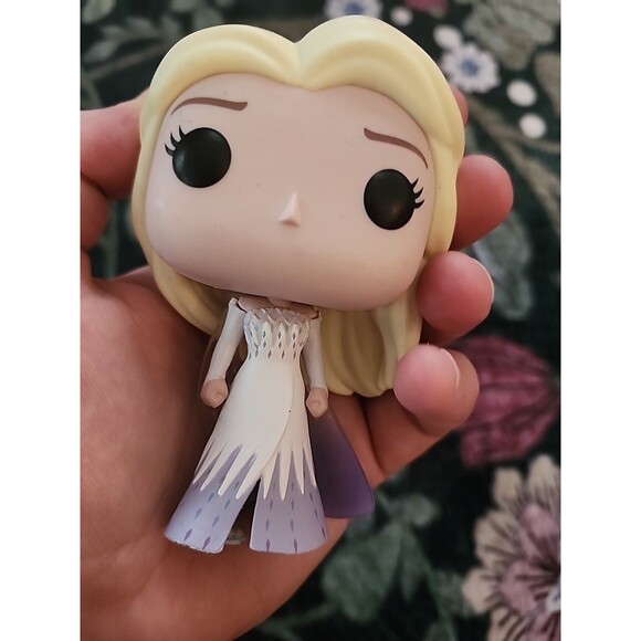 Funko Pop! Vinyl Figure Disney Movies Elsa #731 Loose Collectible Frozen Toy - Picture 7 of 8